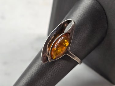 Womens Vintage Estate Sterling Silver Modernist Citrine Ring
