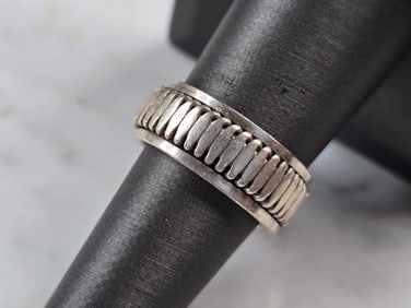 Womens Vintage Estate Sterling Silver Modernist Ring