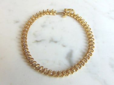 Womens Vintage 14K Yellow Gold Diamond Tennis Bracelet
