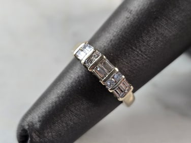 Womens Vintage Estate 14K White Gold Diamond Ring