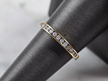 Womens Vintage Estate 10k Yellow Gold Diamond Ring