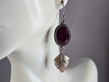 Womens Vintage Estate Sterling Silver Natural Ruby Earrings