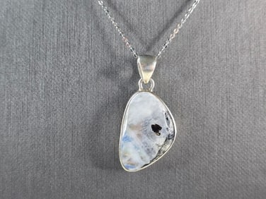 Womens Estate Sterling Silver Rainbow Moonstone Pendant Necklace