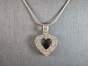 Womens Vintage Estate Sterling Silver CZ Heart Pendant Necklace