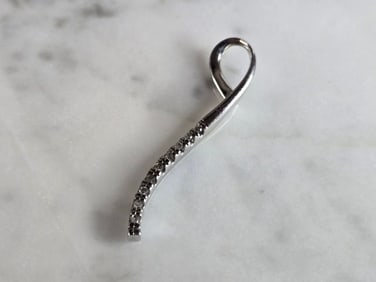 Womens Vintage Estate 10K White Gold Diamond Journey Pendant