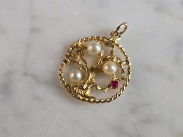 Womens Vintage Estate 14K Yellow Gold Tree of Life Pendant