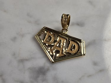 Mens Vintage Estate 14K Yellow Gold DAD Pendant