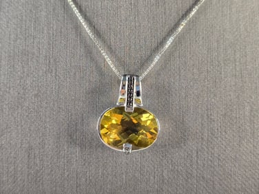 Womens Vintage Estate Sterling Silver Modernist Pendant & Necklace