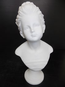 VICTORIAN BUST STATUE OF LITTLE GIRL W/ MARBLE FINISH