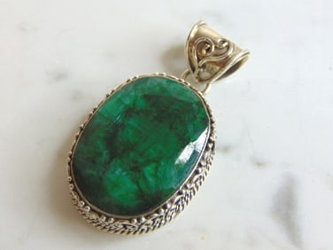 Womens Vintage Sterling Silver Aventurine Pendant