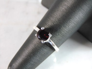 Womens Sterling Silver Ring w/ Garnet Colored Stone