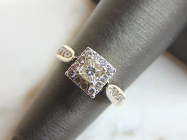 Womens Vintage Estate 14K White Gold Diamond Ring