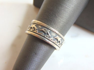 Womens Vintage Estate Sterling Silver Dolphin Ring