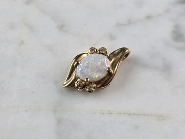 Womens Vintage Estate 14K Gold Opal Diamond Pendant