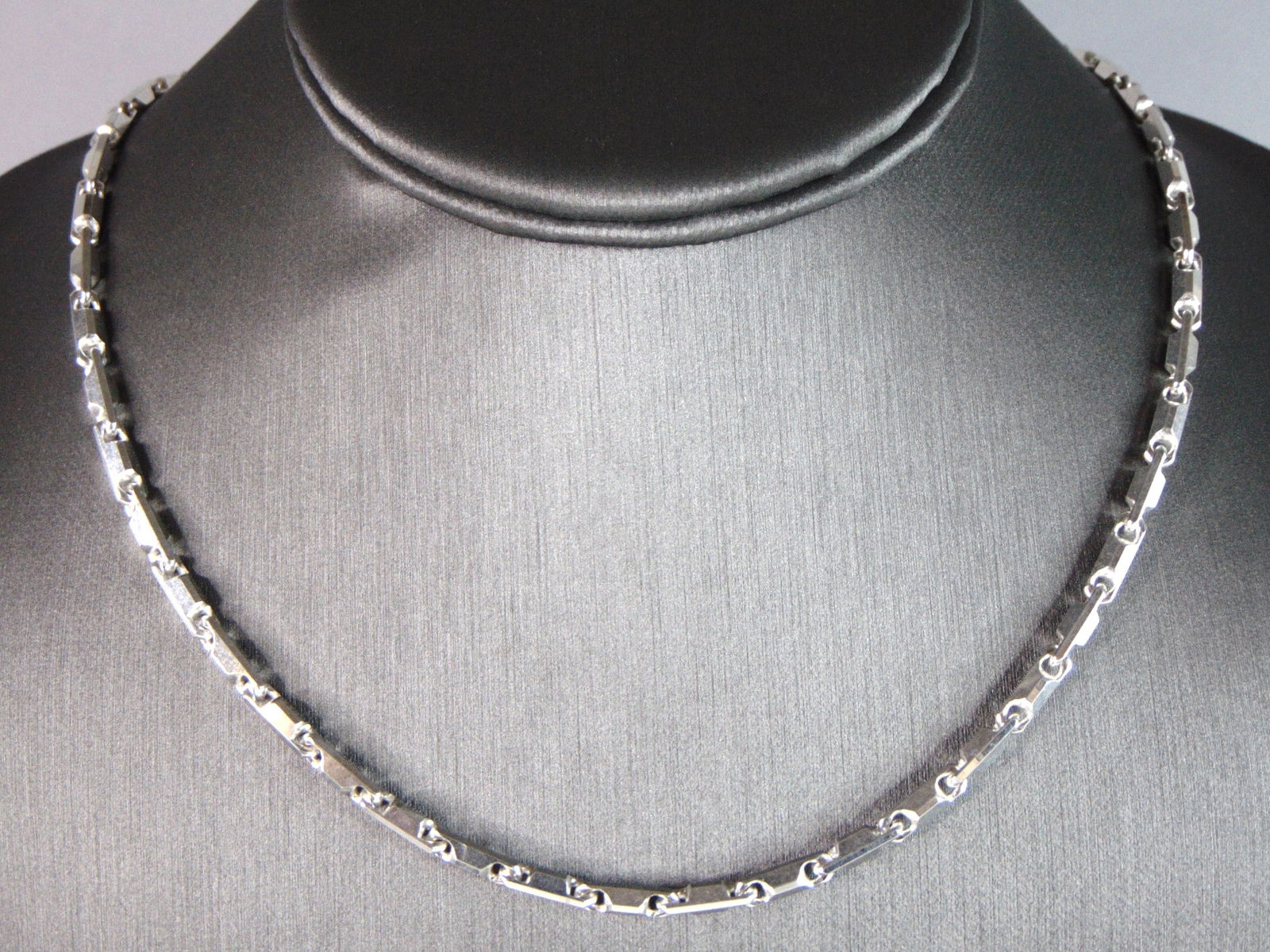 Mens Vintage Estate Sterling Silver Modernist Necklace (1 of 3)