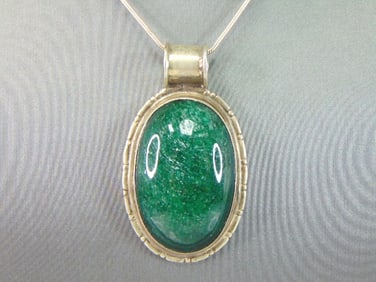 Womens Vintage Sterling Silver Aventurine Necklace