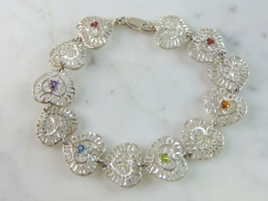 Womens Vintage Estate Sterling Silver Heart Bracelet