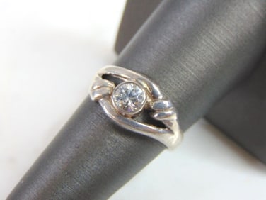 Womens Vintage Estate Sterling Silver CZ Ring