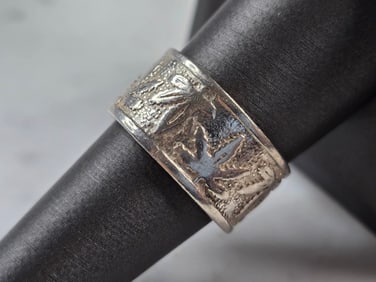 Mens Vintage Sterling Silver Cannabis Marijuana Pot Weed Band Ring