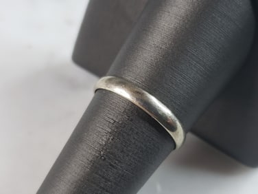 Womens Vintage Estate 10K White Gold Wedding Band Ring