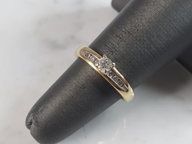 Womens Vintage Estate 10K Yellow Gold Ring Diamond Ring