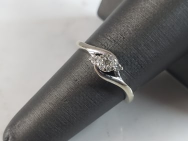 Womens Vintage Estate 10K White Gold Ring Diamond Ring