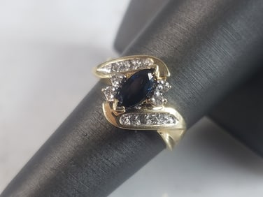 Womens Vintage Estate 14k Yellow Gold Sapphire & Diamond Ring