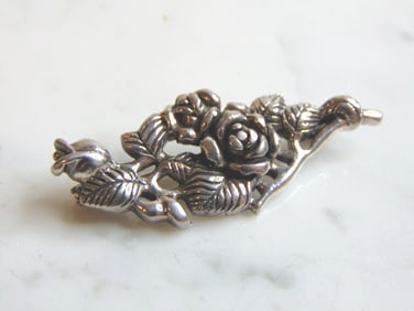 Womens Vintage Sterling Silver Floral Repousse Brooch