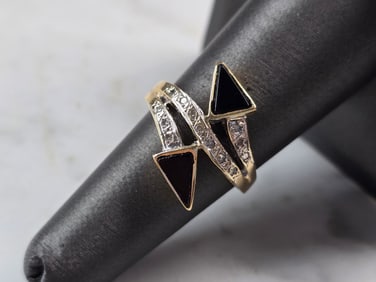 Womens Art Deco 14k Yellow Gold Diamond Ring