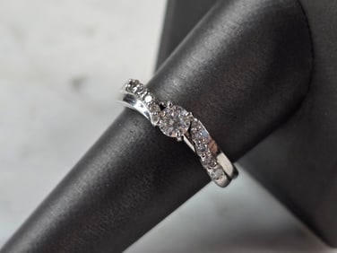 Womens Vintage Estate 14k Gold Diamond Ring