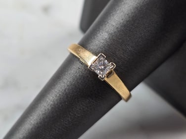 Womens Vintage 14K Yellow & White Gold Diamond Ring