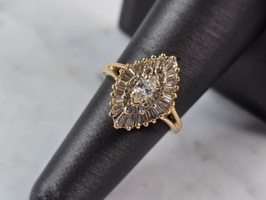 Womens Vintage Estate 14K Gold 2.4ct Diamond Ring