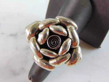 Womens Vintage Estate Sterling Silver Rose Ring