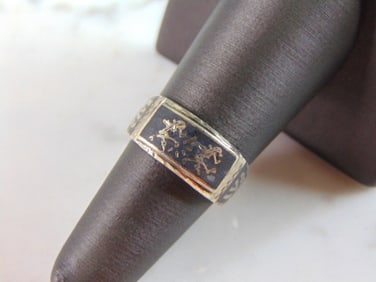 Womens Vintage Estate Sterling Silver Southwestern Ring