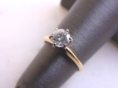 Womens Vintage Estate 14k Gold Solitaire Diamond Ring