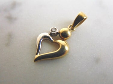 Womens Vintage Estate 10K Gold Heart Diamond Pendant