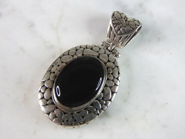 Womens Vintage Estate Sterling Silver Onyx Pendant