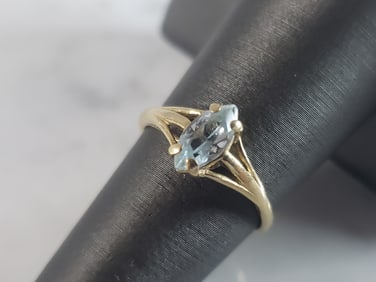 Womens Vintage Estate 14K Yellow Gold Topaz Ring
