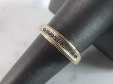 Womens Vintage Estate 10K Yellow Gold Diamond MOM Ring
