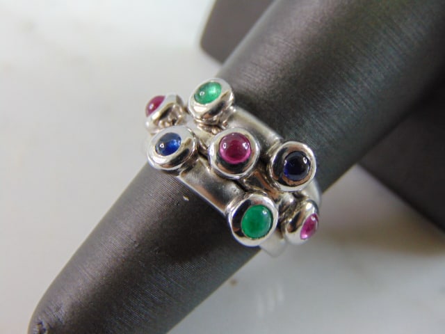 Womens Vintage Estate 14K White Gold Modernist Ring: FOR SALE IS THIS ATTRACTIVE 14K WHITE GOLD MODERNIST RING. THE RING WEIGHS 8.5g, AND IS A SIZE 6.5 THERE ARE EMERALD, SPINEL, AND AMETHYST STONES. ANY QUESTIONS, PLEASE DO NOT HESITATE TO ASK. THIS MA
