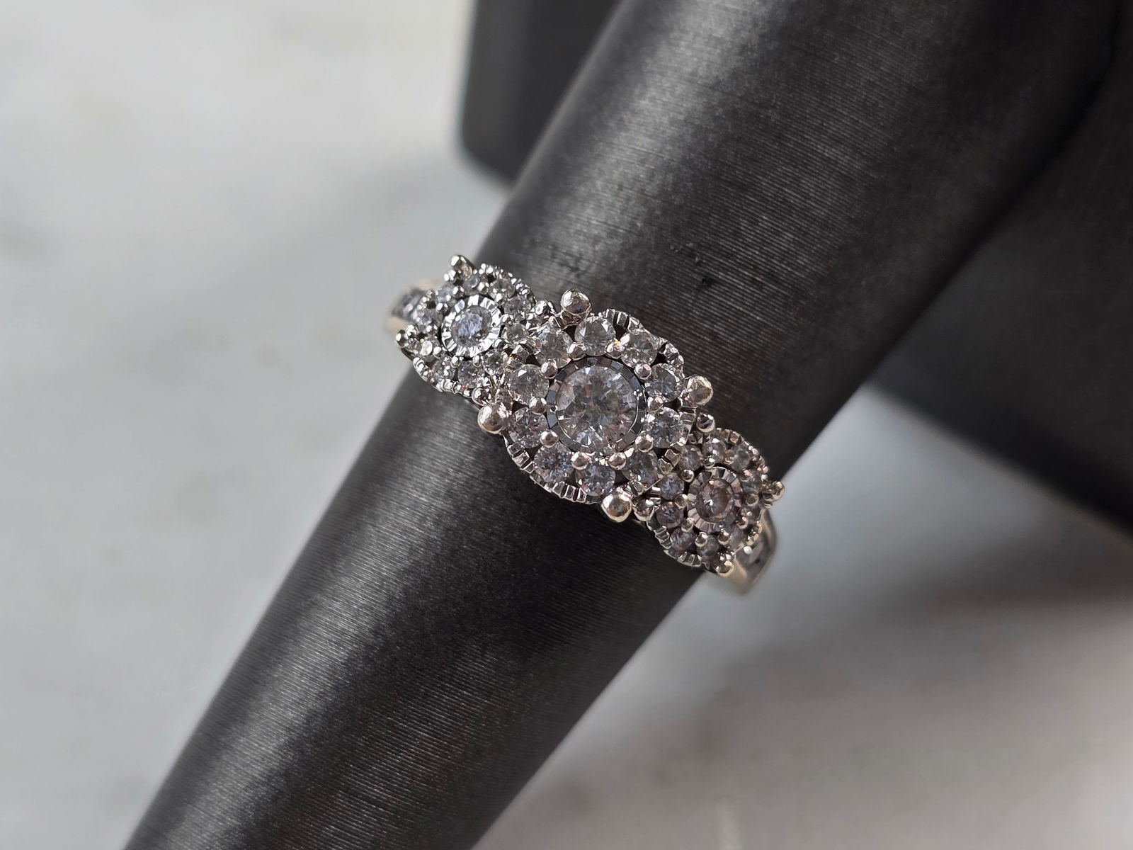 Womens Vintage Estate 14K White Gold Diamond Ring (1 of 5)