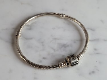 Womens Vintage Estate Sterling Silver Pandora Bracelet