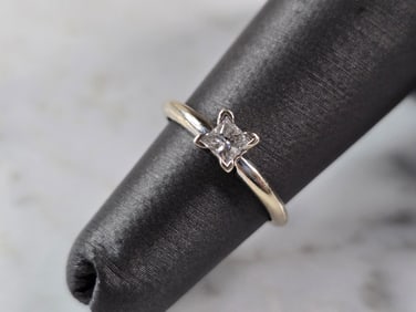 Womens Vintage Estate 14k White Gold Diamond Engagement Ring