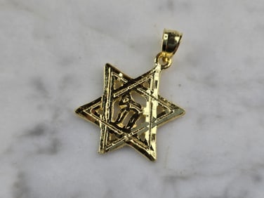 Sterling Silver Gold Tone Jewish Judaica Star of David Chai Pendant
