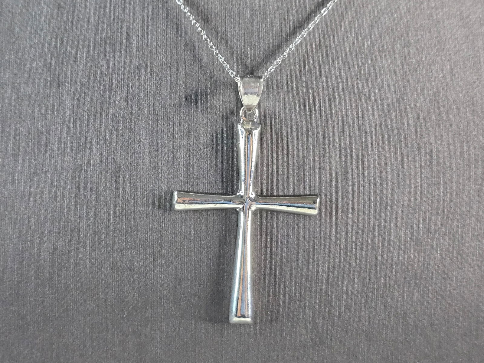 Womens Sterling Silver Religious Cross Pendant Necklace (1 of 4)
