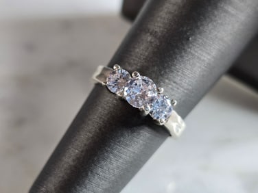 Womens Vintage Estate Sterling Silver Modernist CZ Ring