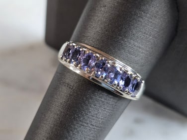 Womens Vintage Estate 10k White Gold Tanzanite Ring