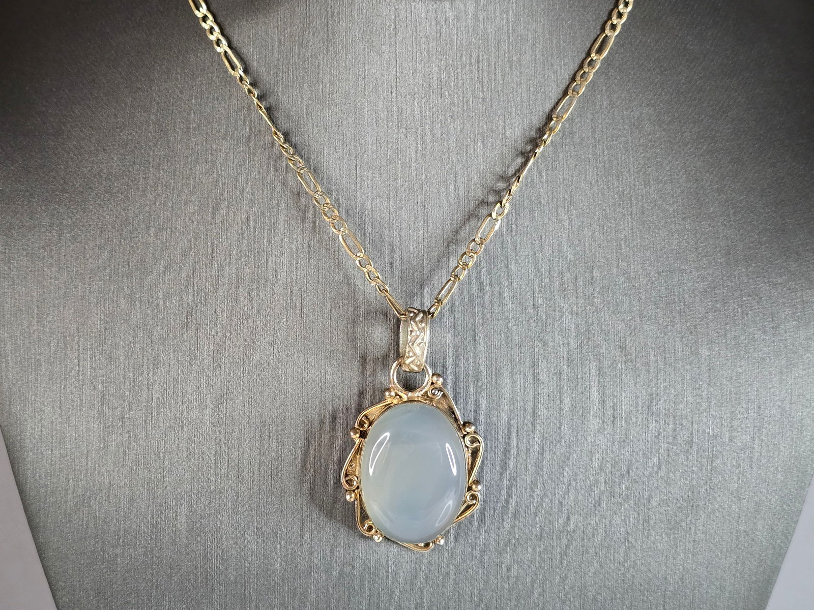 Womens Estate Sterling Silver Modernist Chalcedony Pendant Necklace (1 of 4)