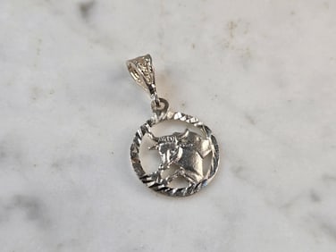Womens Vintage Estate Sterling Silver Zodiac Taurus Pendant