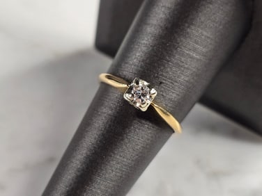 Womens Vintage Estate 10K Yellow Gold Diamond Ring